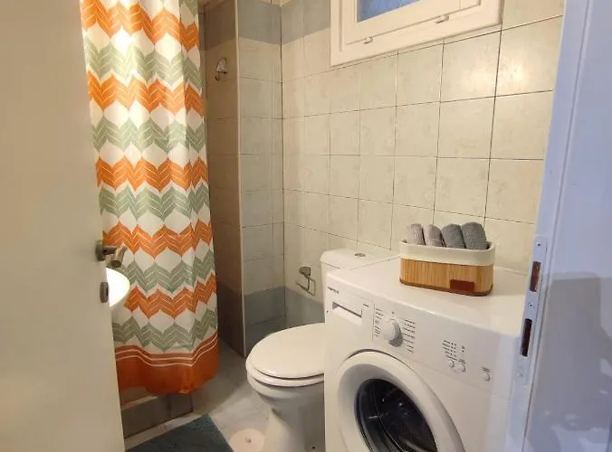 Caesar Cozy In * Ermoupoli